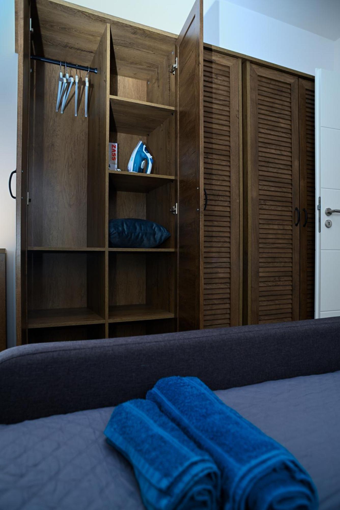 Mirvana Apartments Metheor Executive Suite Timişoara Extérieur photo